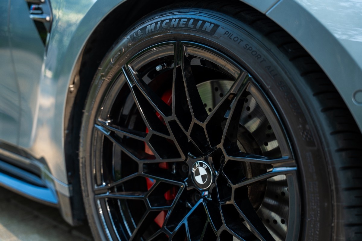 
								BMW M3 COMPETITION XDRIVE full									